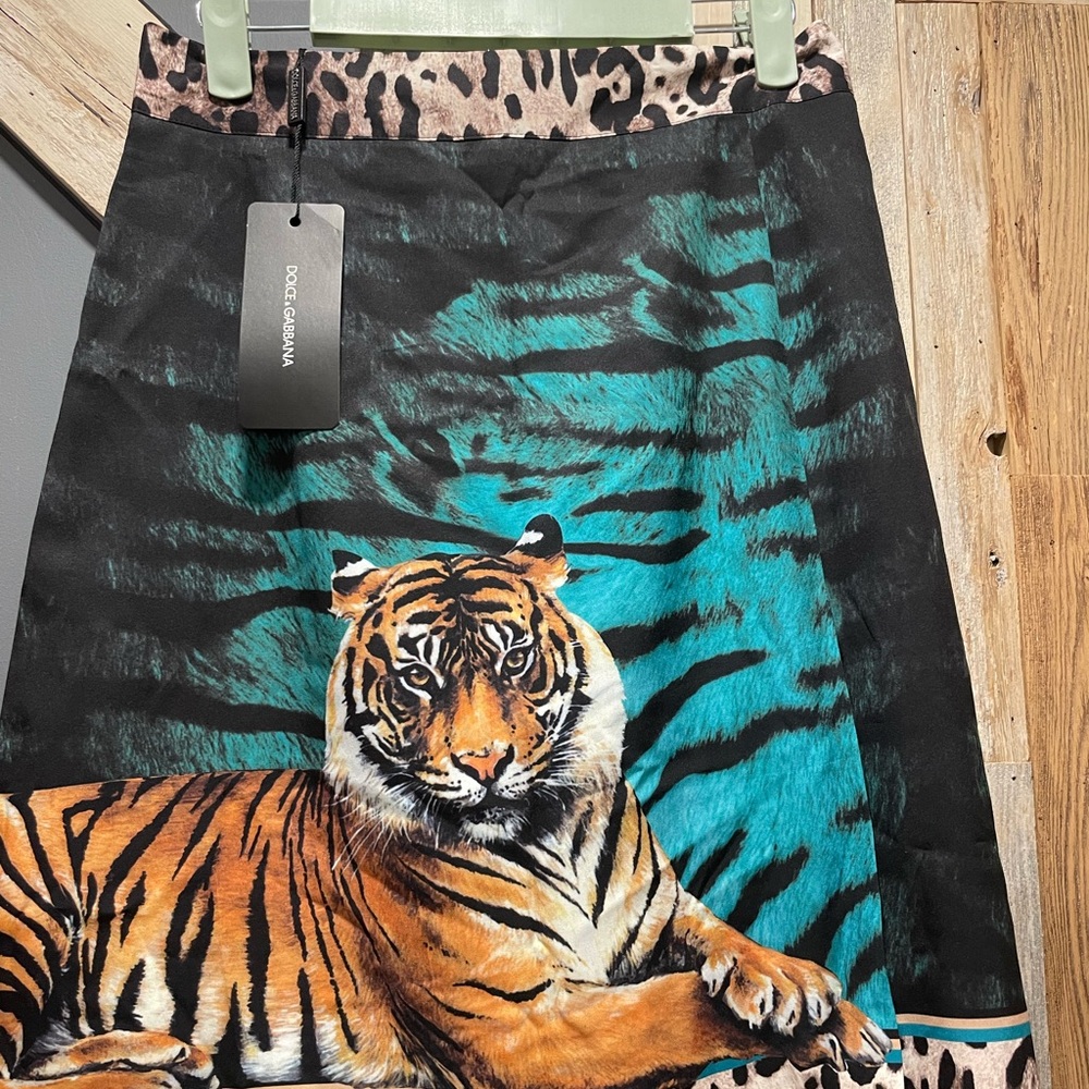 Dolce & Gabbana Tiger Print A-Line Skirt - Black and Teal